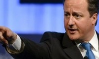 Cameron critique l'Europe non compétitive et son projet de taxe financière